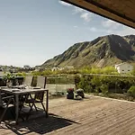 Arkt Lofoten Signature Vestvagoy
