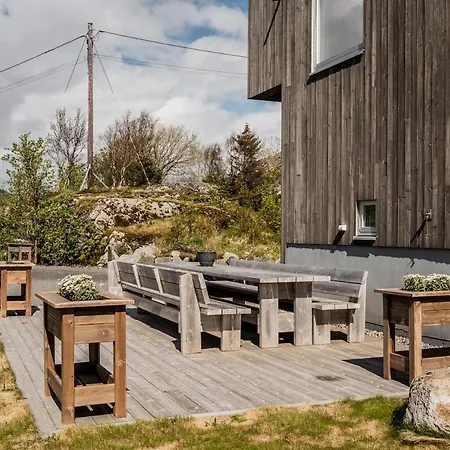 Arkt Lofoten Signature * Vestvagoy
