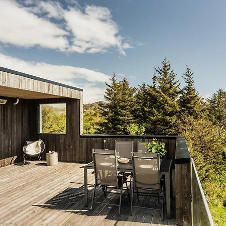 Arkt Lofoten Signature Villa Vestvagoy